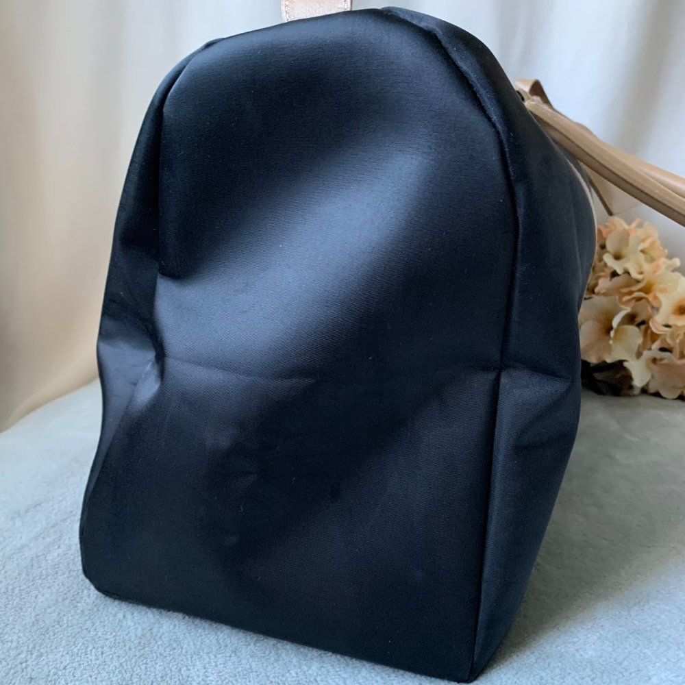 Danier Duffel Bag - Picture 3 of 6